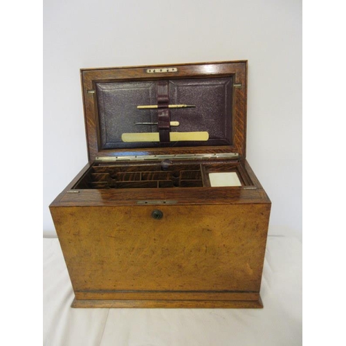 90 - A good Victorian oak stationery/writing box with well fitted interior - very original and in fine co... 