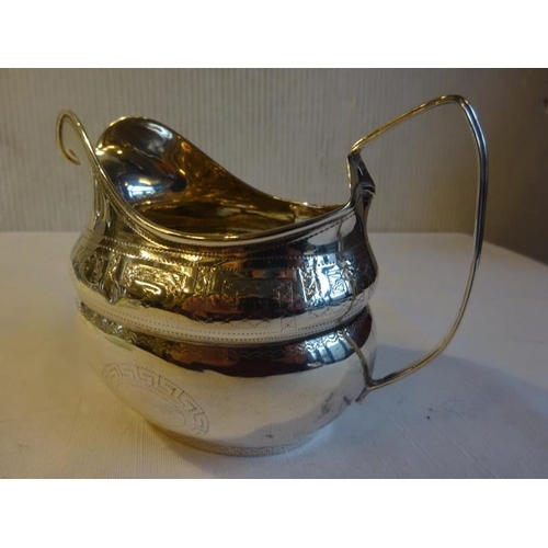 427 - Irish Georgian silver cream jug, marks worn.