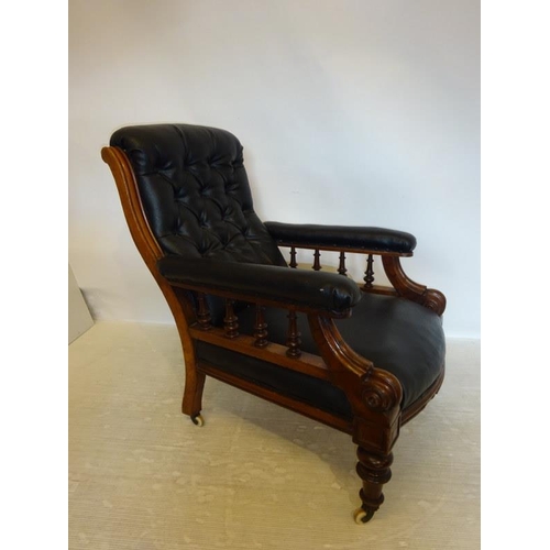 138 - Victorian mahogany framed library or drawing room easy chair.