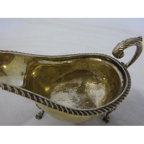 166 - English silver sauce boat, Birmingham 1907, worn on inside. 4  1/2 troy ozs.