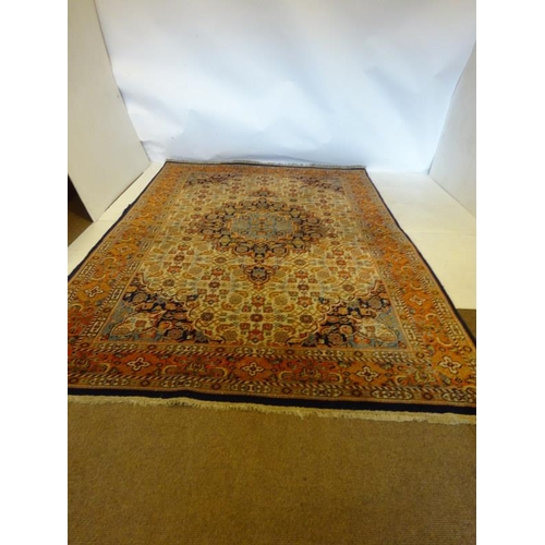 46 - Persian design drawing room rug.  256cm x 170cm