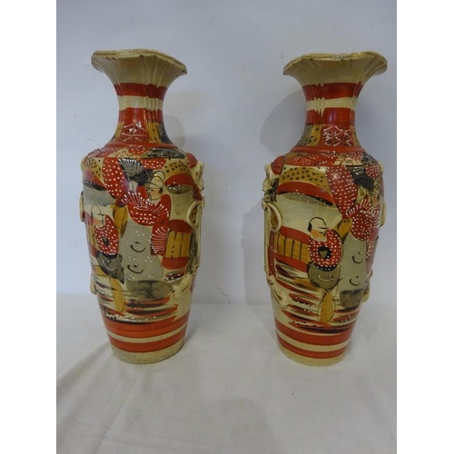 88 - A pair of Japanese satsuma vases. H. 39cm approx.