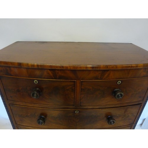 321 - A good Victorian mahogany bow shaped chest of drawers. Width 110cm, Depth 55cm, Height 140cm approx.