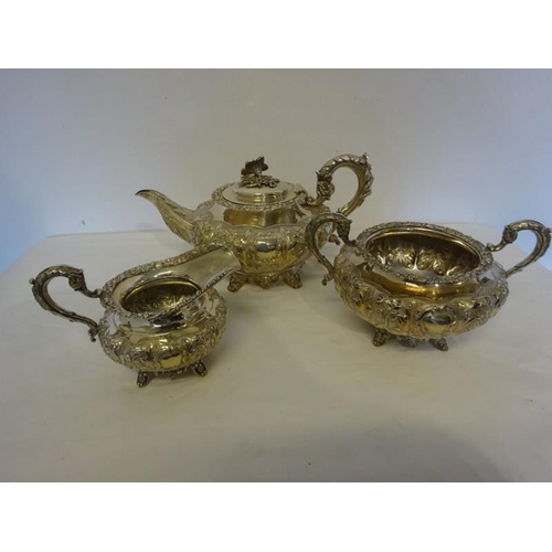 171 - A good Irish silver three piece tea service by J. Mahoney, Dublin 1836, 68 troy ozs.