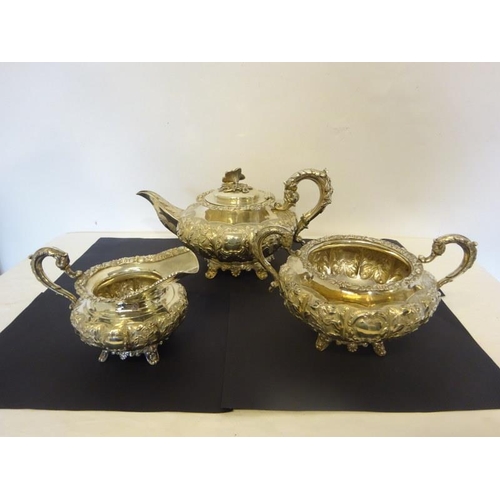 171 - A good Irish silver three piece tea service by J. Mahoney, Dublin 1836, 68 troy ozs.