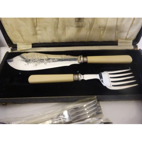 186 - A quantity of plated cased sets to include fish servers, fish knives and forks, etc.  (7)