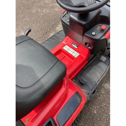 274 - Castle Garden ride on lawn mower with Briggs and Stratton engine, model number XDC140 HD, recently s... 