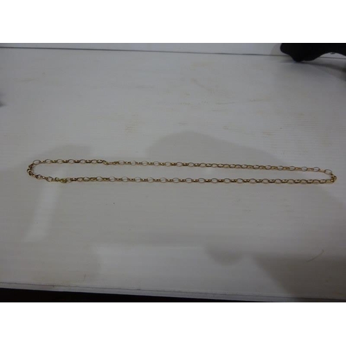 295 - 9 carat gold chain. 2.91 grams.