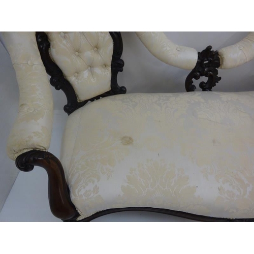 343 - Victorian carved mahogany butterfly back couch raised on cabriole legs. W. 163cm, H. 85cm, D. 65cm a... 