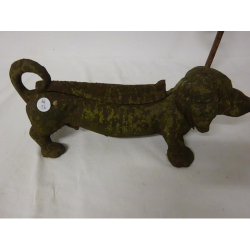 69 - A very unusual old metal foot scraper in the form of a Dash hound and a metal horse and foal sign. (... 