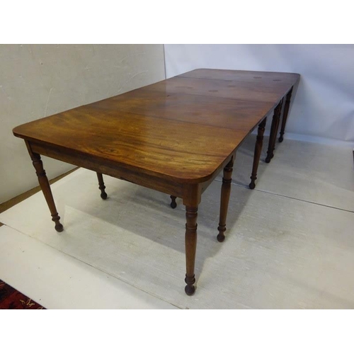 102 - Late Georgian mahogany sectioned dining table. Length fully opened 235cm, W. 117cm, H. 74cm approx.