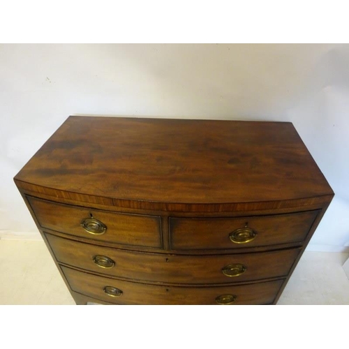 110 - A fine Georgian mahogany bow shaped chest of 2 short and 2 long drawers with shaped apron and splay ... 