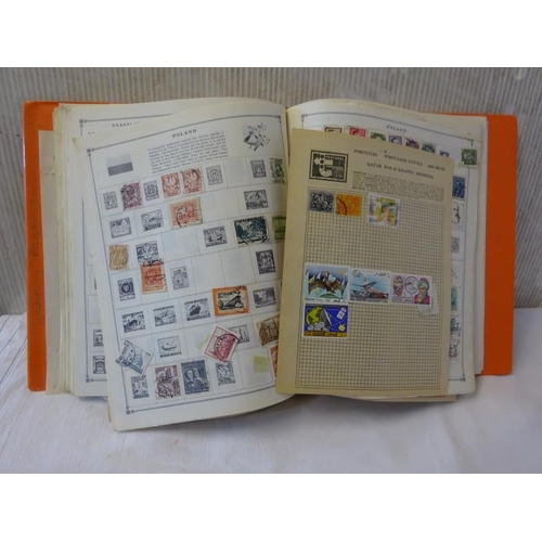 301 - Scott's World stamp album, (Irish and other).