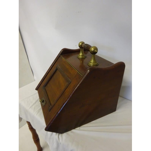 46 - Victorian mahogany coal box with liner.