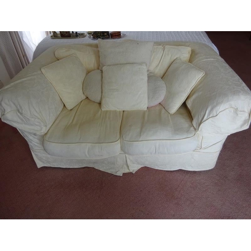 126 - Comfortable drawing room settee. W. 165cm, D. 95cm. H. 70cm approx.