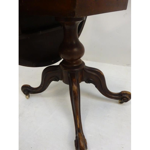 244 - Victorian figured walnut drawing room centre table on four shoot pod support. 134cm x 100cm approx.