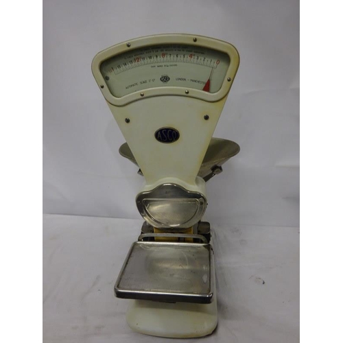 26 - Old Asco shop weighing scales.