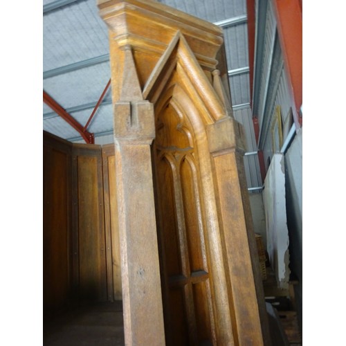 58 - Large antique Irish made oak pulpit. H. 222cm, W. 135cm. (in reasonably good overall condition) - Of... 