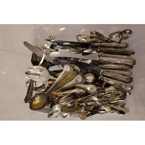 185 - A large quantity of Kings pattern Newbridge plated cutlery. 189 pieces approx.