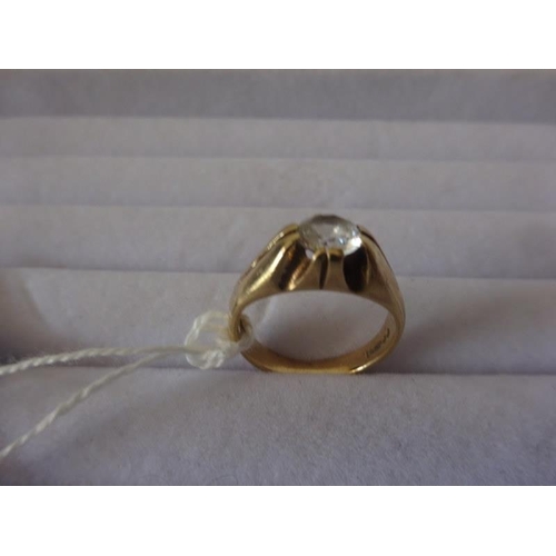 198 - 9ct gold dress ring. Size M.