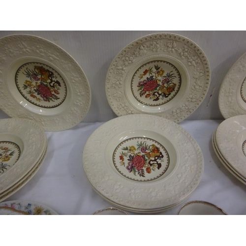 296 - Lot of chinaware to include part tea service and 12 Wedgewood plates, etc.