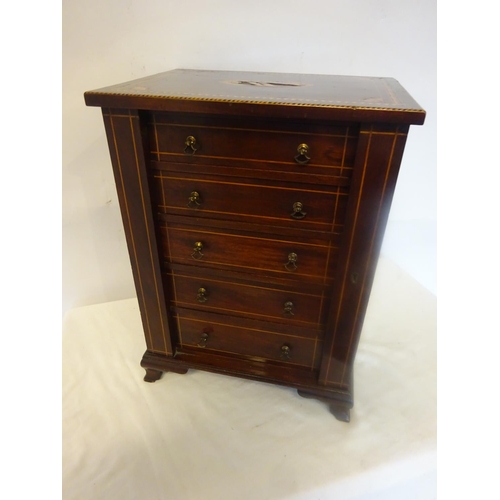 106 - Good antique inlaid mahogany table top specimen chest of five graduated drawers. H. 47cm, W. 34cm, D... 