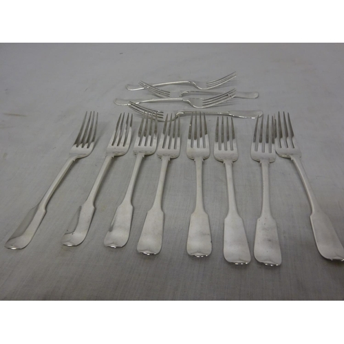 169 - Twelve Irish silver dessert forks by Richard Garde, Cork, 1833, 19 troy ozs.