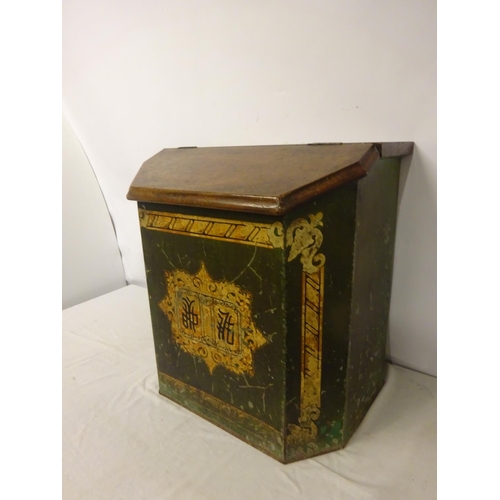 214 - Antique Chinese tea bin having gilt decoration on green painted background and retaining its origina... 