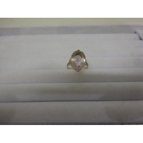 223 - 9ct gold amethyst ring. Size M/N.