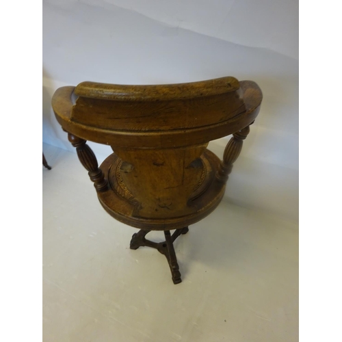 40 - Antique oak swivel ships chair on metal base, possibly from R.M.S Celtic which went up on the rocks ... 