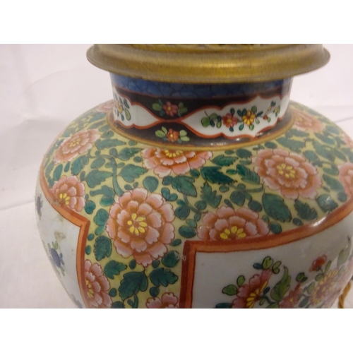 89 - Old Chinese vase lamp (needs re-wiring).