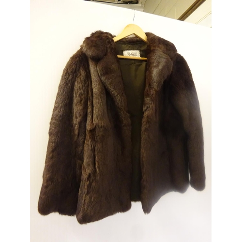 92 - Ladies short fur coat by Rohu Furriers, Dublin. Size M.