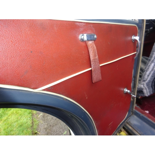 1 - A 1961 Morris Minor (1000) 4 door car, 55,000 miles (with the Peare family all its life). 
No collec... 