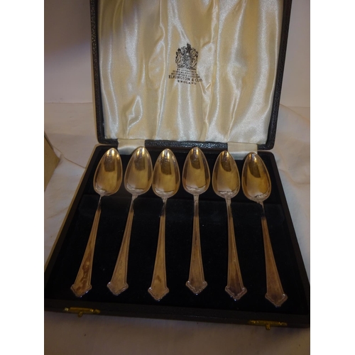 162 - Box lot of plated cutlery (Kings pattern) and cased sets.