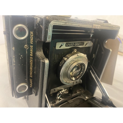 191 - Graflex Speed Graphic,
Kodak Flash Supermatic,
see photos.