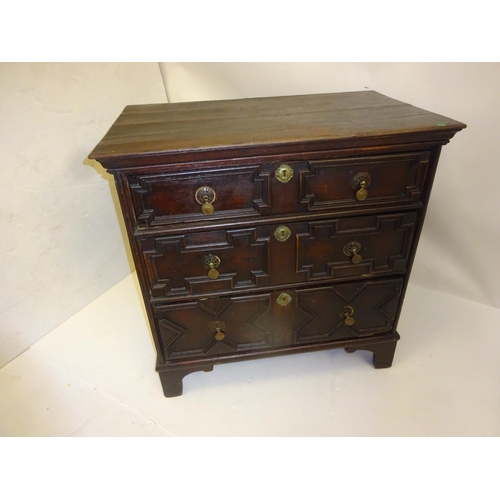 260 - Early antique oak chest, the front fitted with 3 graduated drawers with moulded decoration, the side... 