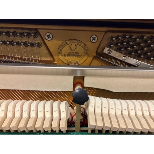 100 - Kohler & Campbell - A very good upright overstrung piano. W. 146cm, H. 109cm, D. 56cm approx.