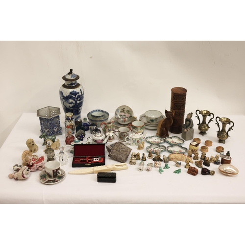 17 - Mixed lot of china, timber items and brass ware.