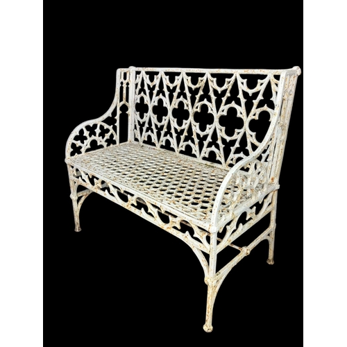 232 - A good Val D'Osne cast iron garden seat. W. 100cm, H. 90cm,  D. 55cm.