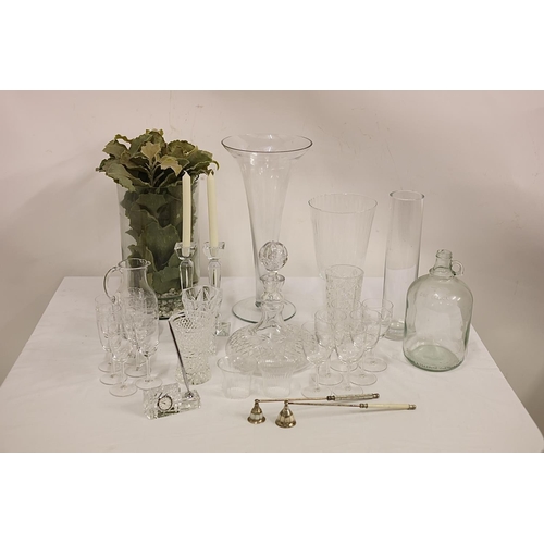 264 - Lot of glass ware - ships decanter, etc.