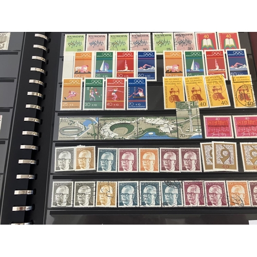 293 - Stamp stock book, Ireland 1922-2023, 2,900 stamps in yearly rotation together with a stamp album - G... 