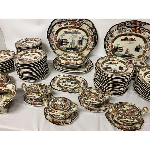 144 - A large antique Mason's ironstone dinner service in the Chinese style. Over 100 pieces.