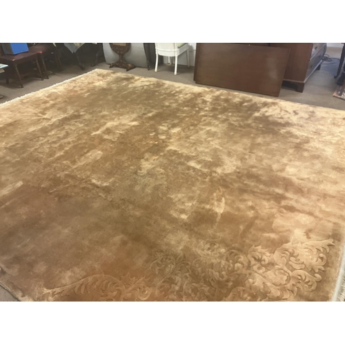 148 - A good quality large old wool rug with a pattern on each corner. (recently cleaned) 458cm x 366cm ap... 