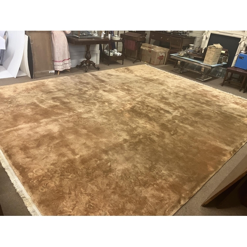 148 - A good quality large old wool rug with a pattern on each corner. (recently cleaned) 458cm x 366cm ap... 