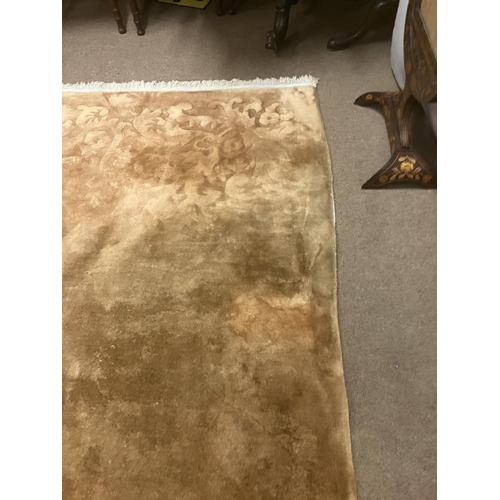 148 - A good quality large old wool rug with a pattern on each corner. (recently cleaned) 458cm x 366cm ap... 