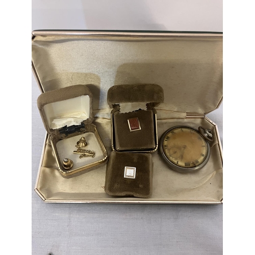 190 - Mixed lot of jewellery to include 9ct gold gents watch, bracelet (not gold), a Waltham gold ladies w... 