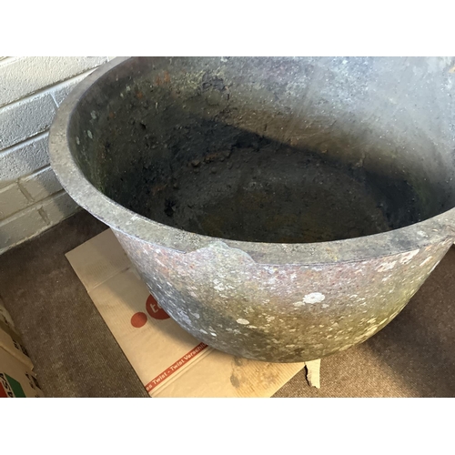 221 - Large old cast iron famine pot. Diameter 88cm, H. 54cm.