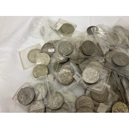 285 - A large quantity of English silver half crowns, 160 approx.