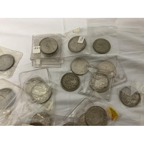 293 - A quantity of silver half crowns, 34 approx.