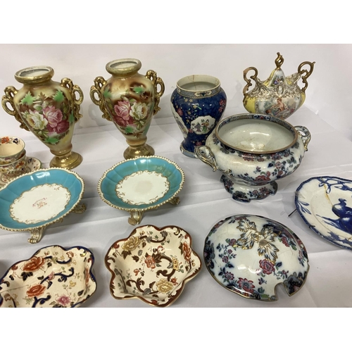 385 - Mixed lot of chinaware as found. (see photos)